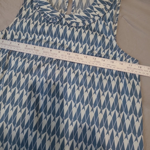 Modcloth Women's SZ M top Peter Pan Collar blue geo design NWOT office casual - Picture 6 of 9